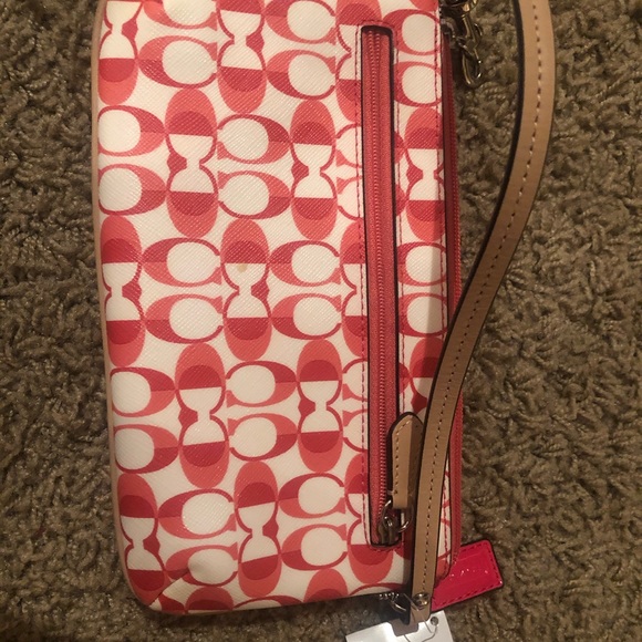 Coach pink wristlet purse or wallet, NWT & box - Picture 3 of 6
